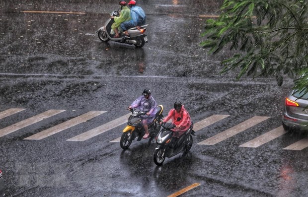 Mưa to trên diện rộng, nguy cơ sạt lở và lũ quét