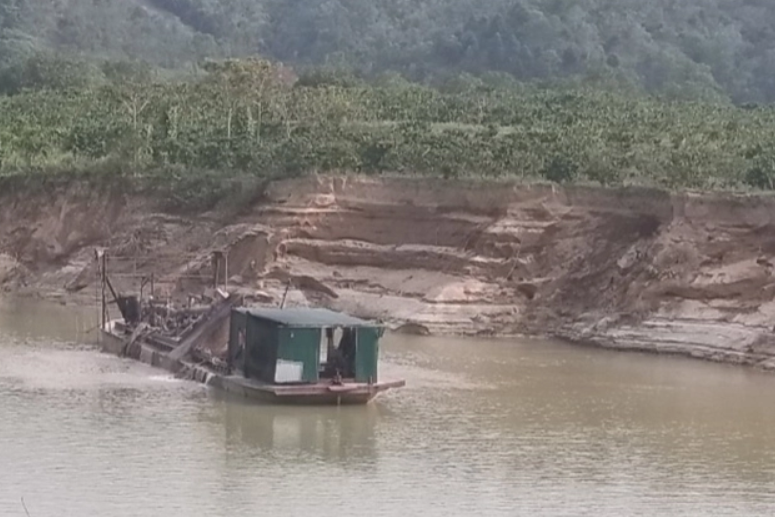 Phó Thủ tướng yêu cầu tăng cường quản lý hoạt động khai thác cát