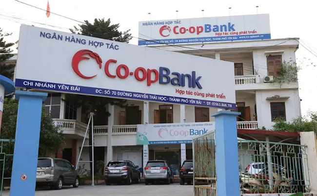 Chiếm đoạt tiền gửi của 100 khách hàng, cán bộ ngân hàng Co-opBank bị bắt