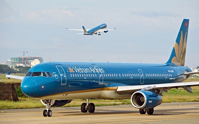 Kinh doanh thua lỗ, Vietnam Airlines lại bị phạt trong chứng khoán