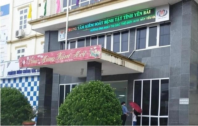 Cách chức vụ Đảng Phó giám đốc Sở Y tế Yên Bái
