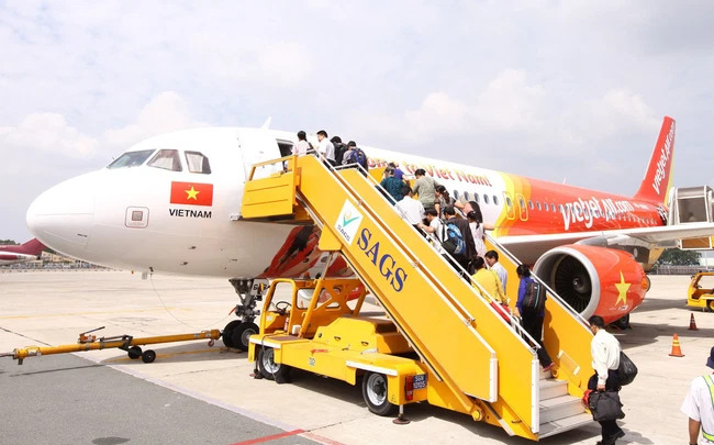 ''Ông lớn" dịch vụ sân bay SGN bị phạt 500 triệu, thu hồi hơn 2 tỷ đồng tiền hoàn thuế