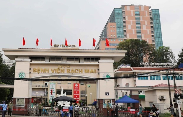 Bệnh viện Bạch Mai xin dừng thí điểm tự chủ toàn diện