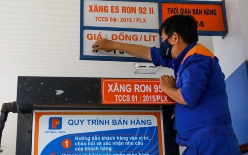 Xăng, dầu đồng loạt tăng giá