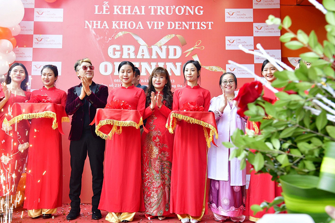 Nha khoa Quốc tế Vip Dentist khai trương cơ sở 3